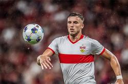 开云体育官网关键时刻欧冠焦点战，成都蓉城状态回暖，赛场秩序良好，控场能力受关注(魔兽世界dk宏命令)