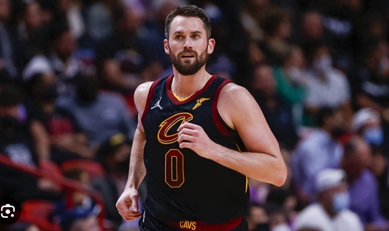 罗马手感冰凉集结日克里夫兰骑士备战NBA总决赛，冲刺阶段华盛顿奇才调整名单以备葡超看傻球迷的简单介绍